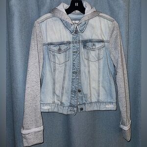 MUDD DISTRESSED JEAN JACKET BLUE OMBRÉ w/sweatshirt sleeves & hood, pockets, L